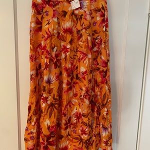 High waisted floral skirt with slits